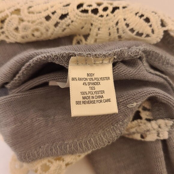 GRAY SELF ESTEEM LACE TOP - XL - Picture 2 of 5